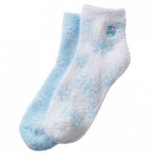 2 Pack Earth Therapeutics Thera-Soft Aloe/Vitamin E Moisturizing Socks: Baby Blue/Snowflakes